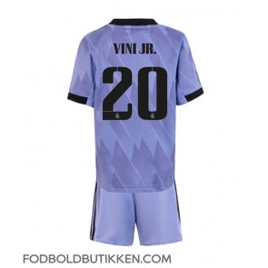 Real Madrid Vinicius Junior #20 Udebanetrøje Børn 2022-23 Kortærmet (+ Korte bukser)